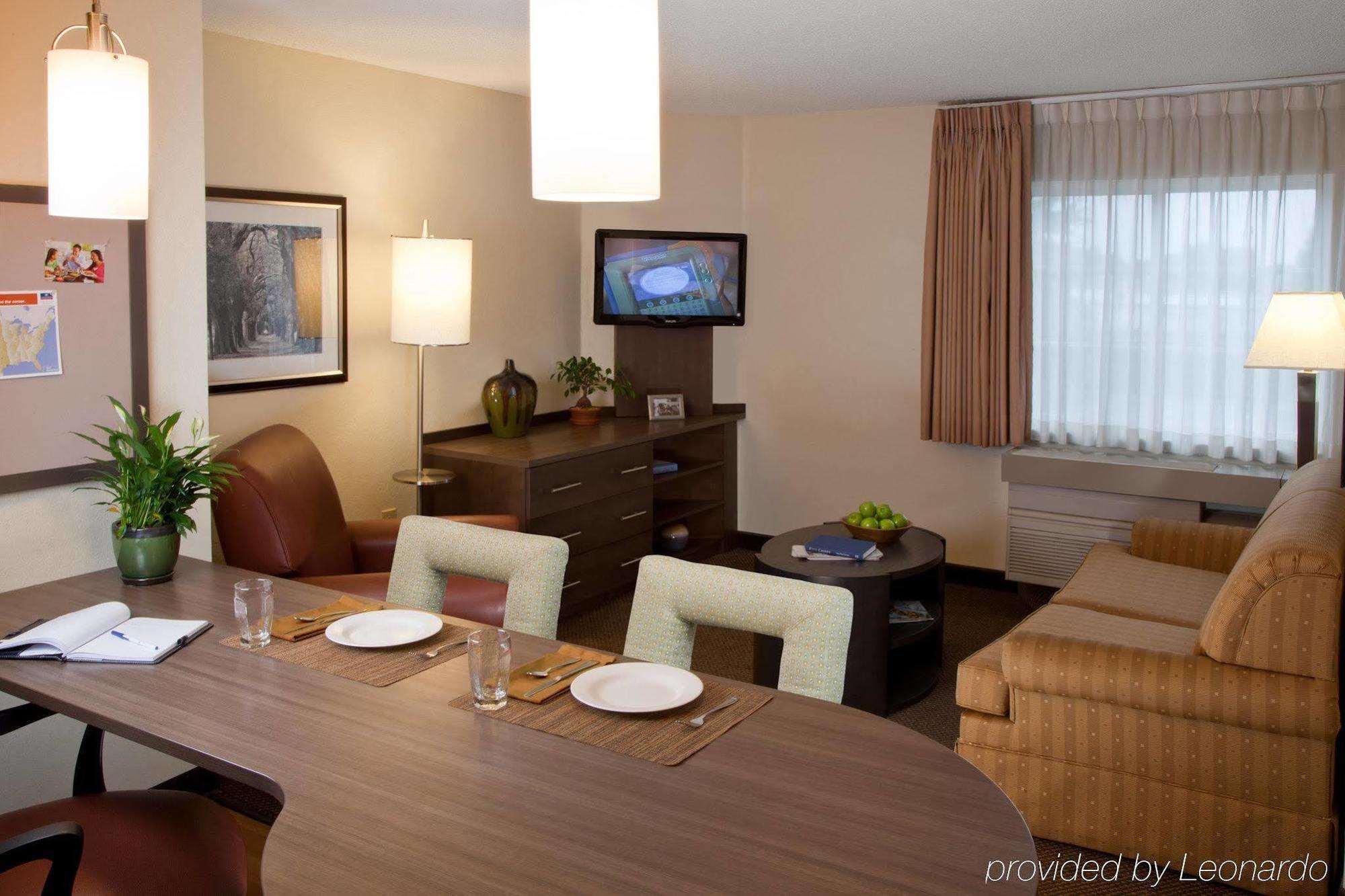 Sonesta Simply Suites Columbus Airport Gahanna Room photo